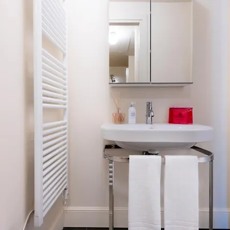 Isola Bella Via Vittorio Emanuele