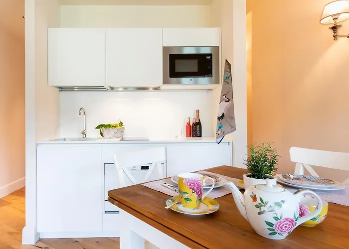 Isola Bella Via Vittorio Emanuele * Stresa